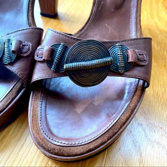 C Doux || Spanish brown leather, details in suede and metal, high heeled sandals - Picture 3 of 5